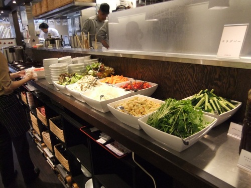 茨城マルシェ＠銀座１丁目のサラダバー20121128.JPG