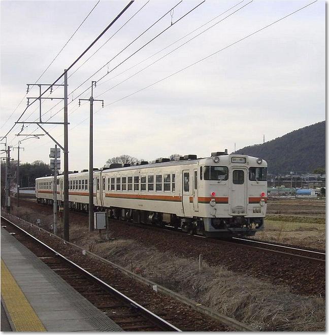19高山線気動車