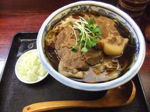 掘留屋＠人形町の肉そば1000円１