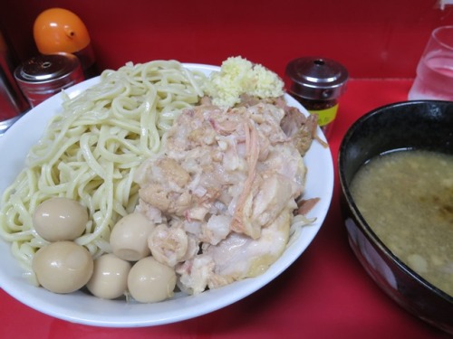 20130807_ラーメン二郎西台駅前店つけ麺に味付うずらweb.JPG