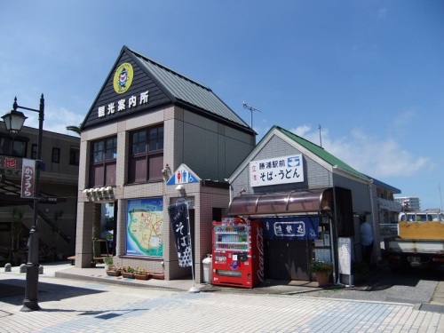 勝浦駅前立喰そば１20120730.JPG