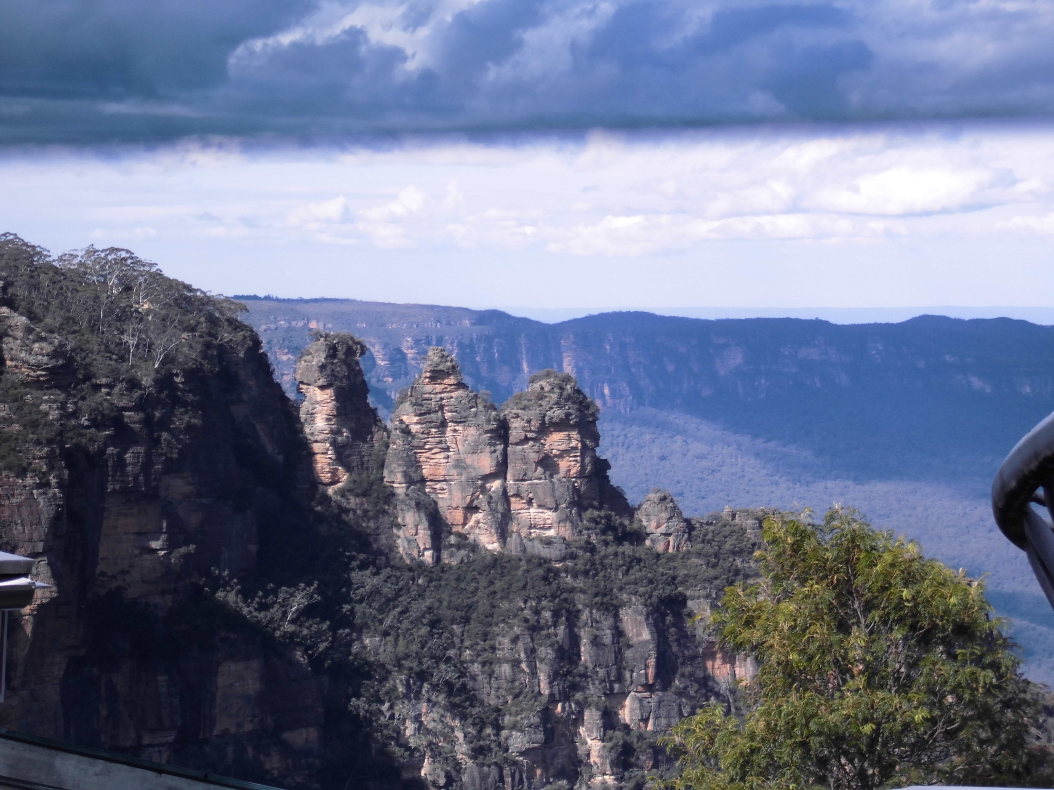 echo-pointo-three sisters.JPG