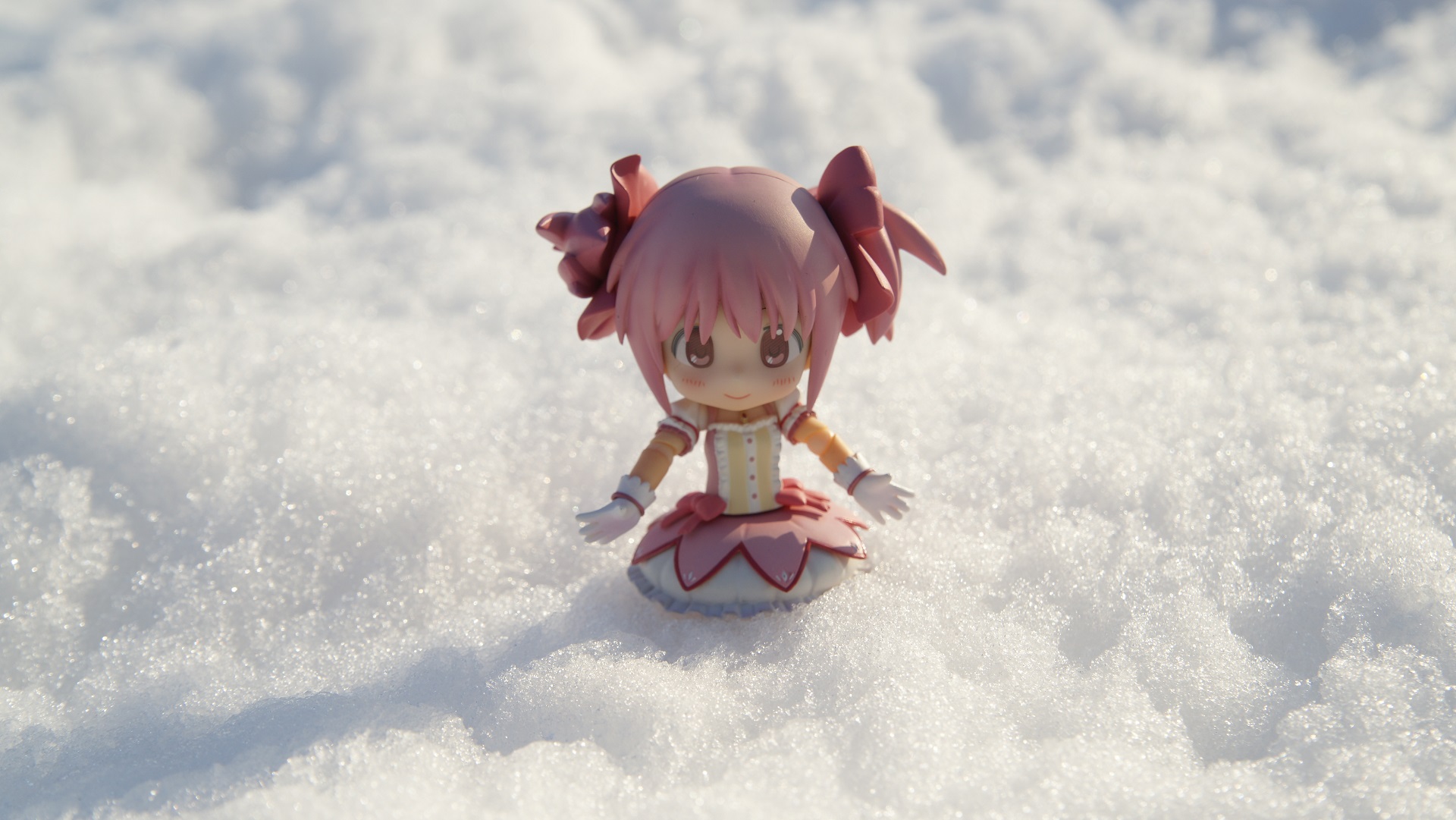 まどか　雪遊び.jpg