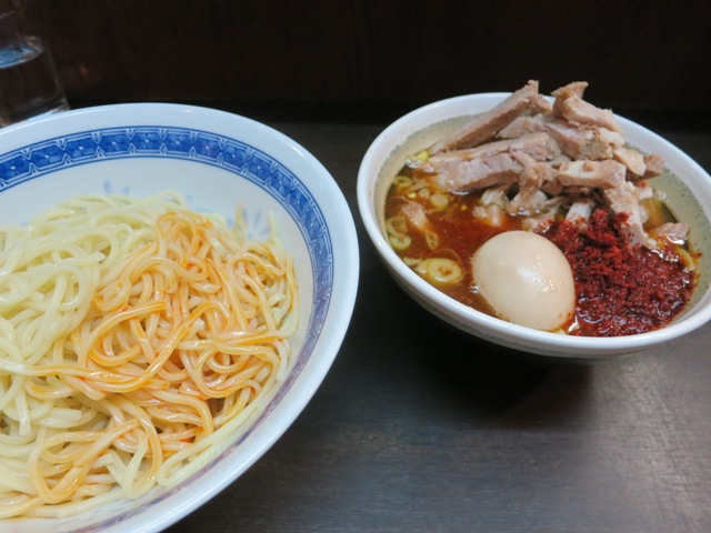 20120830_べんてん辛つけチャーシュー麺少な目web.JPG