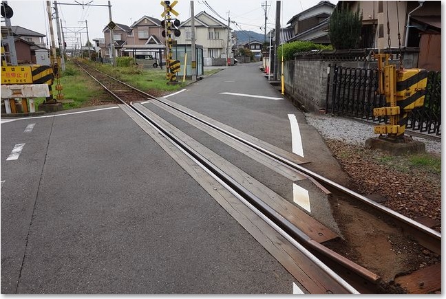31キケンな踏切