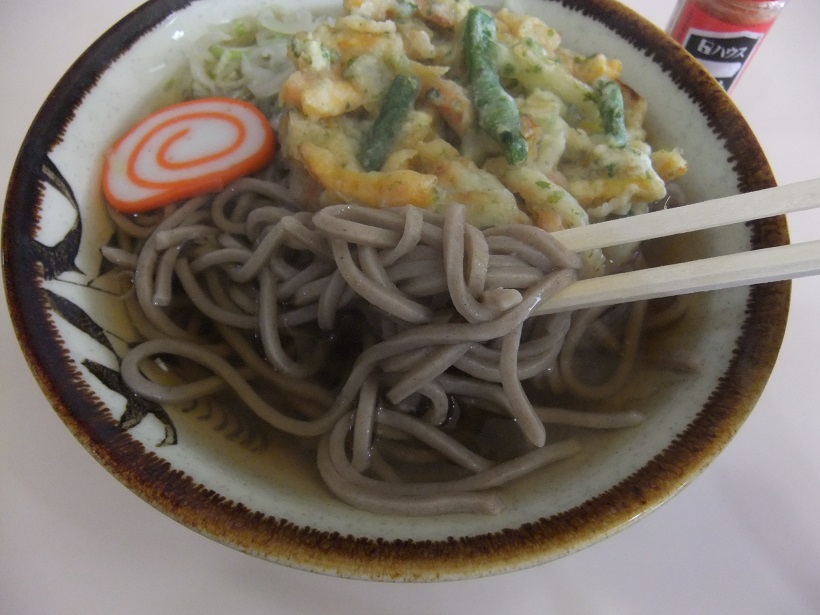 駅前そば＠魚津の天ぷらそば２20130701.JPG