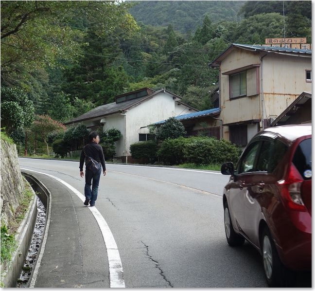 25若いウォーカー