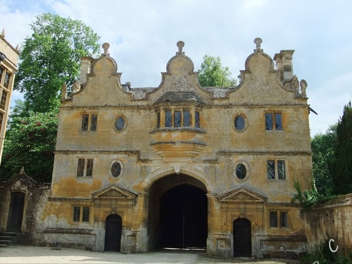 284223_10150238061242821_2172712_n[1] (2).jpg