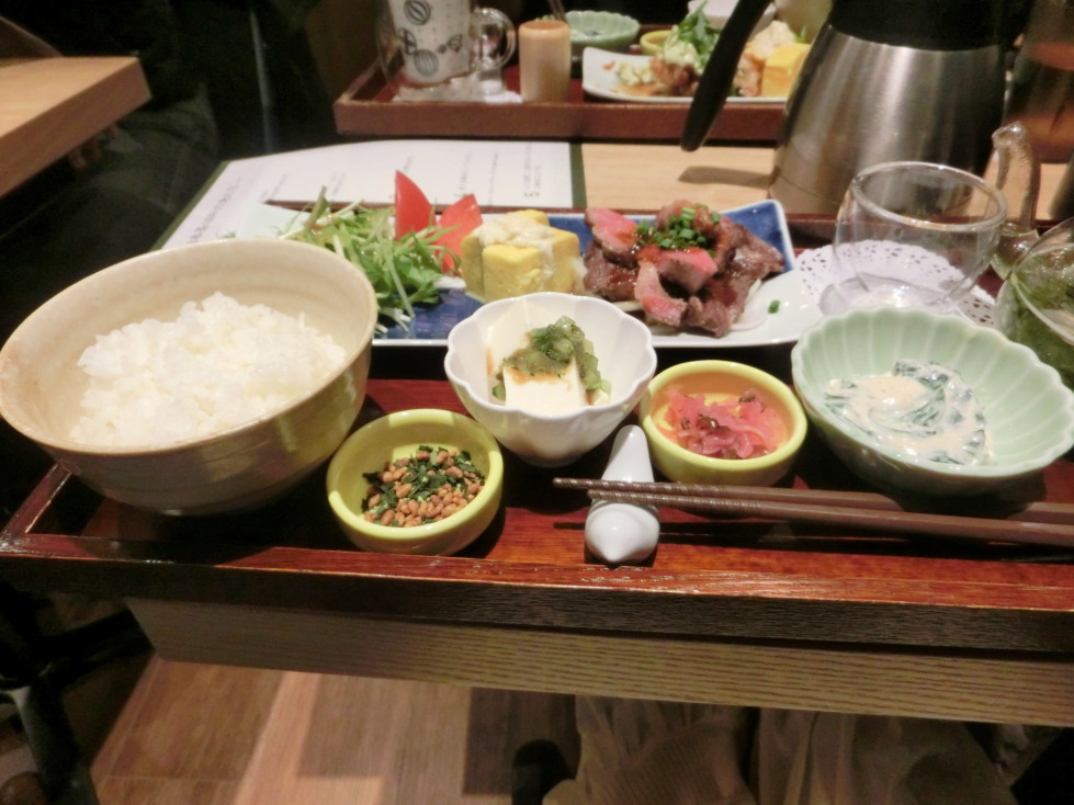 カフェ　ソラーレ　Ｔｕｍｕｇｉ　紬お膳.jpg