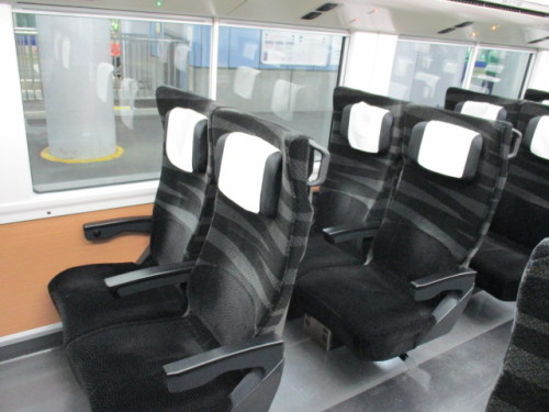 E657系座席