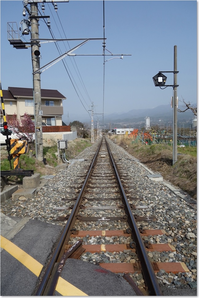 47踏切から