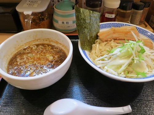 20160718_炎神角ふじ_煮豚かつおつけ麺.JPG