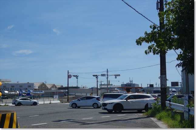 106海山道1の交差点