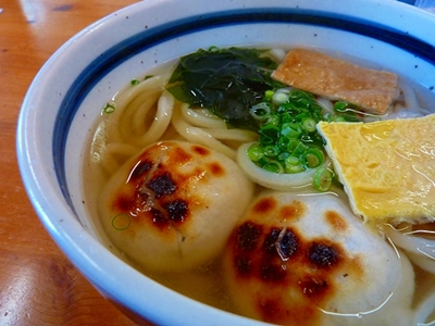 あんこが入った御餅の雑煮うどん.JPG