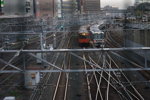 夕刻の天王寺駅周辺.jpg