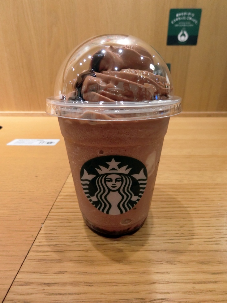 ＳＴＡＲＢＡＣＫＳ　ＣＯＦＦＥＥ　クラシックショコラシンフォニーフラペチーノ.JPG