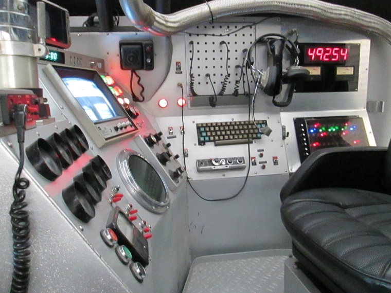 西部警察サファリの内部