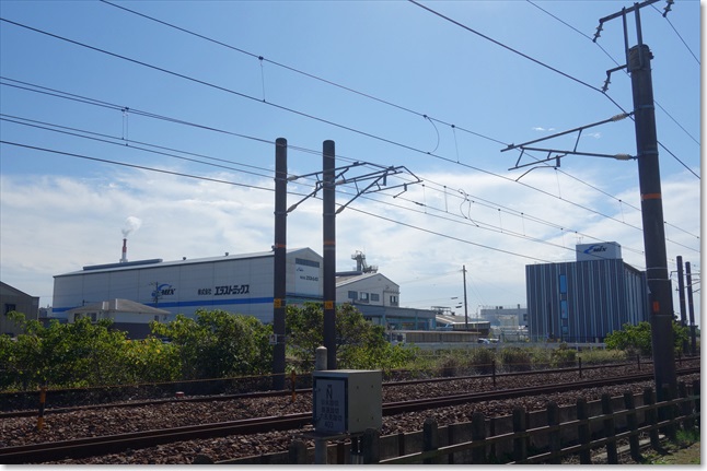 19線路の向こうにエラストミックス？