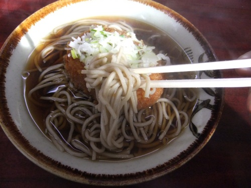 かずみ＠久地のコロッケそば２20130121.JPG