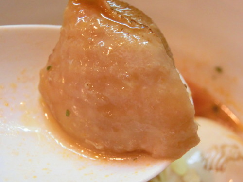 鶏の穴　冷やしトマトラーメン’ｓｅａチキン’　炙り鶏チャーシュー.jpg
