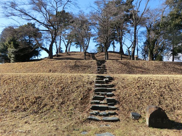 雷神山古墳.jpg