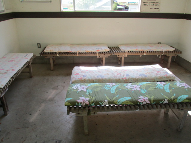 丹後神崎の待合室