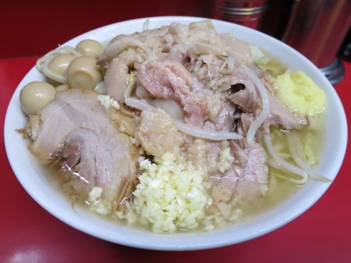 20130307_ラーメン二郎西台駅前店_味噌ラーメンのカラメに味付うずらweb.JPG