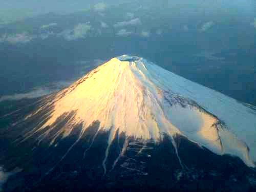 p1010966飛行機より富士山５００加工jpg