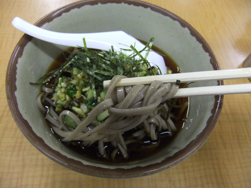 NRE売店山形店のだしそば２20120906.JPG