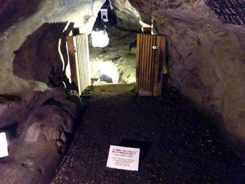 江の島岩屋内 (3).JPG