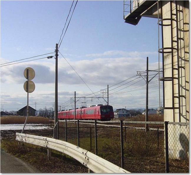 14去ってゆく赤