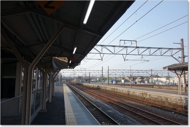 146ホーム朝日駅方面