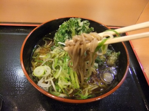 めとろ庵錦糸町店の春菊天そば２20120305.JPG