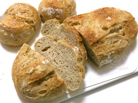 150116 国産小麦＋ライ麦のパン - スライス