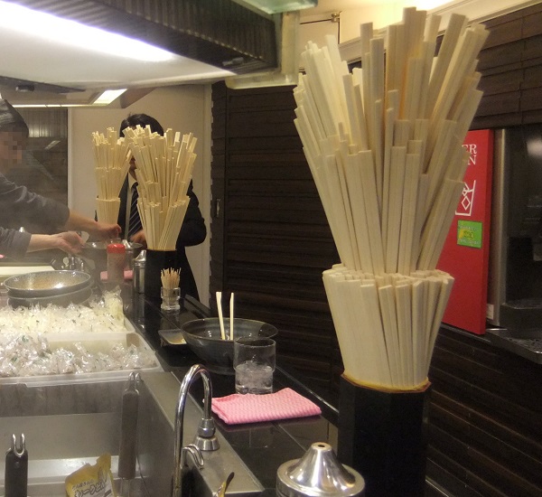 南海そば難波3F店＠南海なんば駅の箸タワー２20150325.JPG