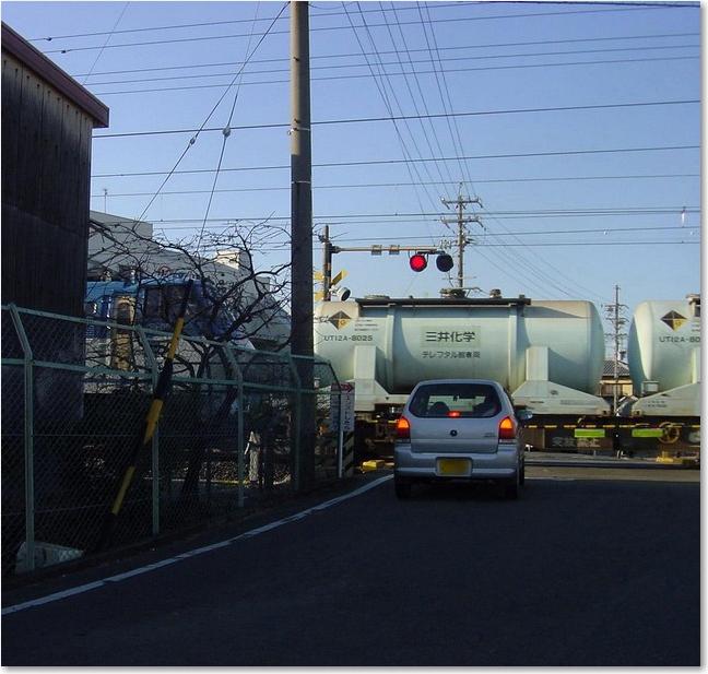 31通過するタンカー