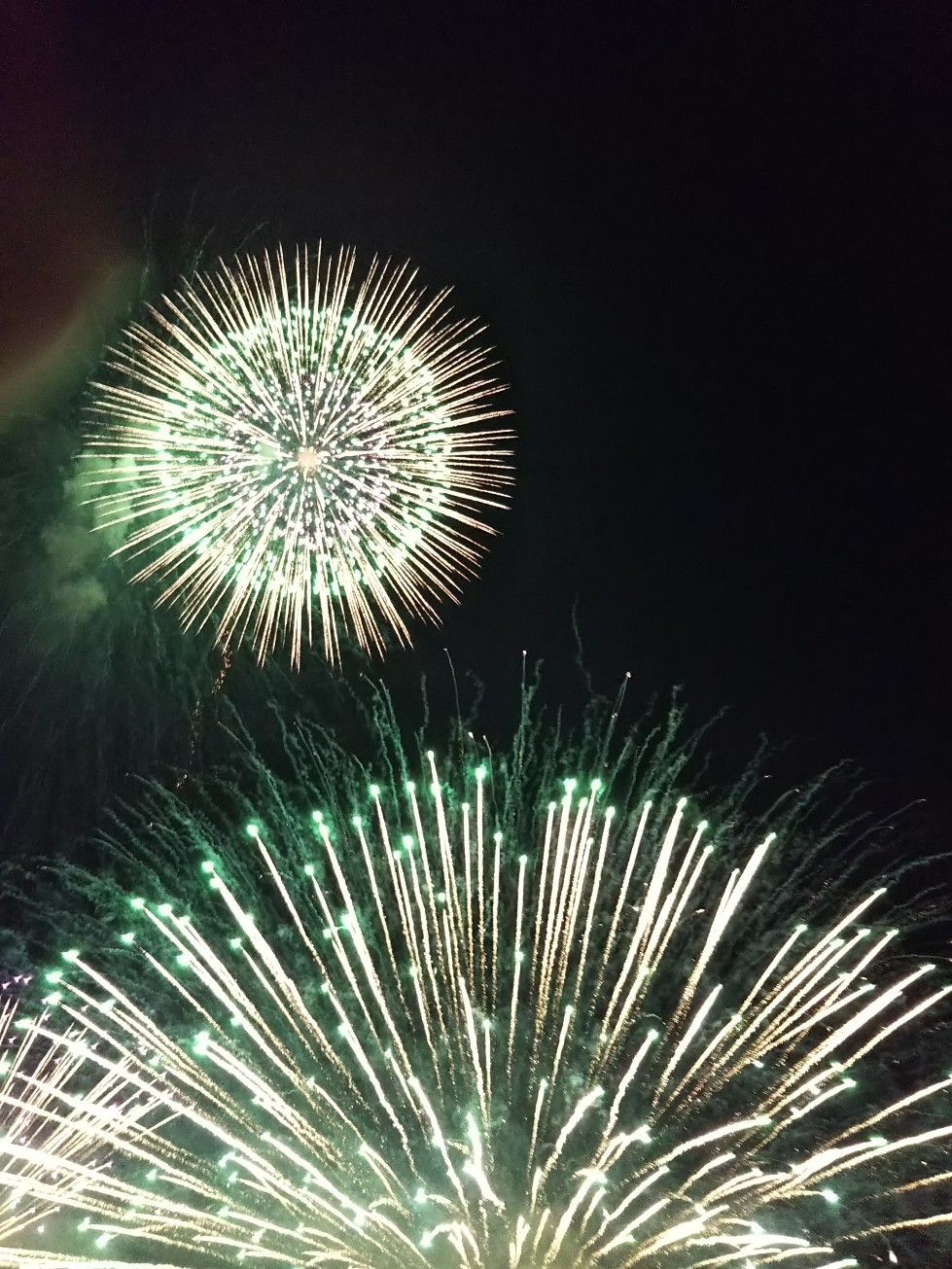 淀川花火大会2018_空飛ぶマリモ_スマホ