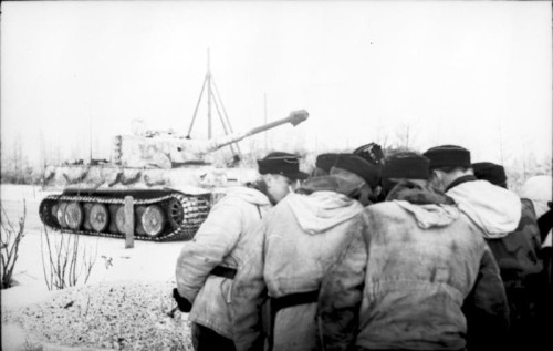 Bundesarchiv_Bild_101I-277-0846-06_Russland_Panzer_VI_Tiger_I.jpg