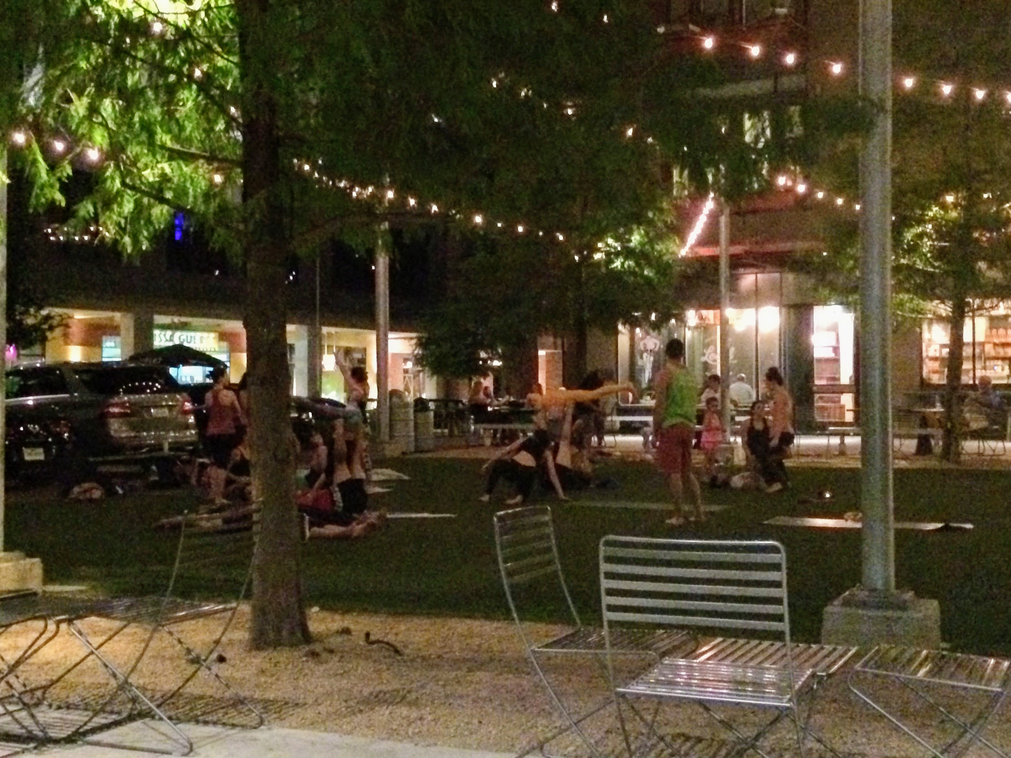 2016.8.27 NightYoga.jpg