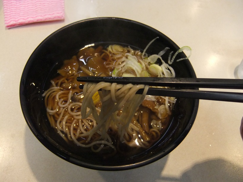 お馴染 田舎そば四ツ谷店＠JR四ツ谷駅の国産３種きのこそば２20131019.JPG