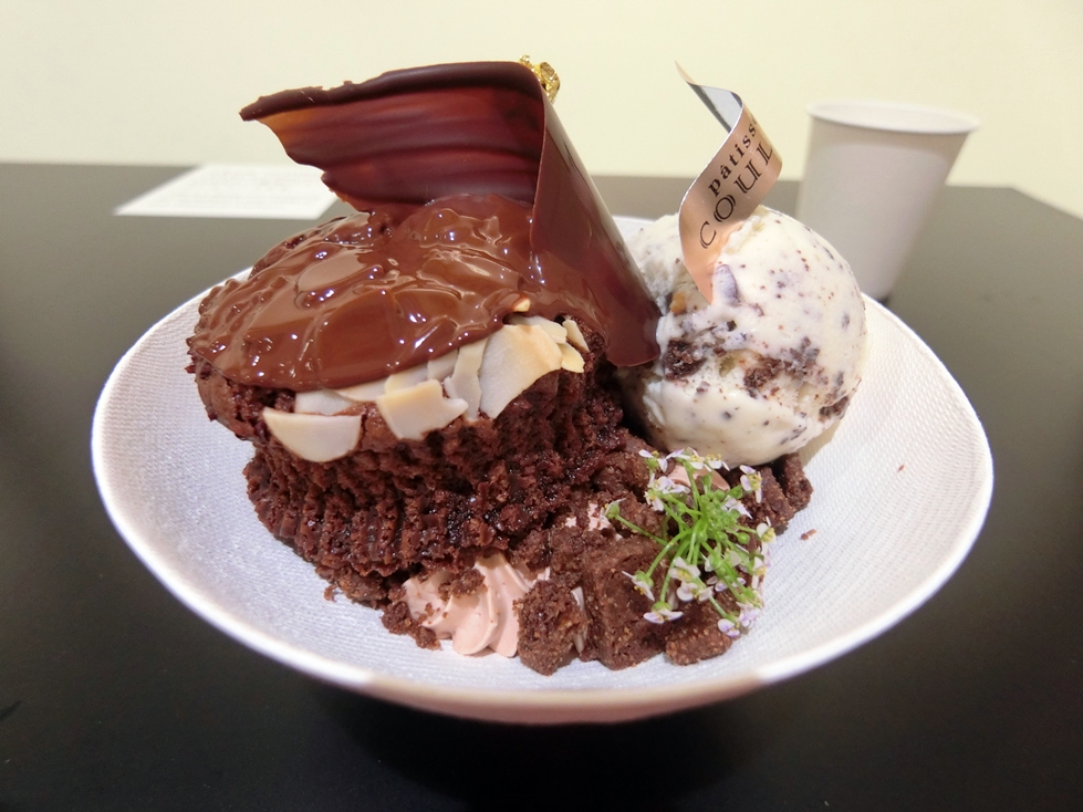 patisserie_couleur　カカオマフィンと自家製クッキージェラードのプティ・ポ.JPG