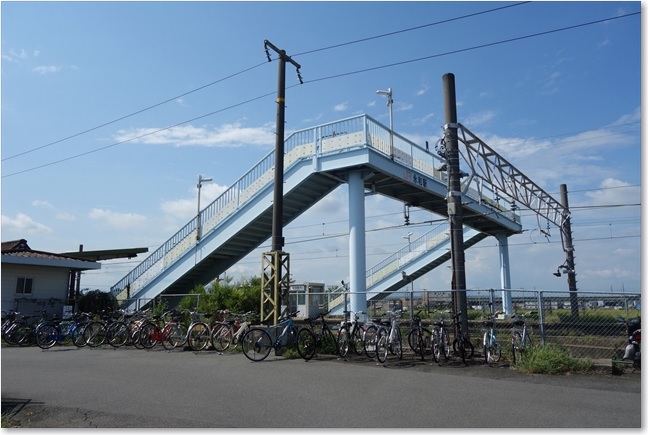 103屋根のない跨線橋