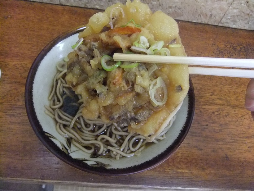 高橋商店＠水元公園の天ぷらそば３20121008.JPG