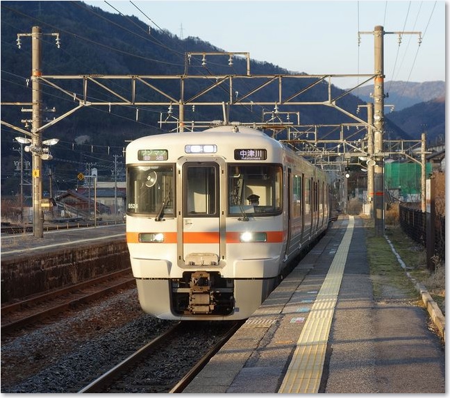 76やってきた列車