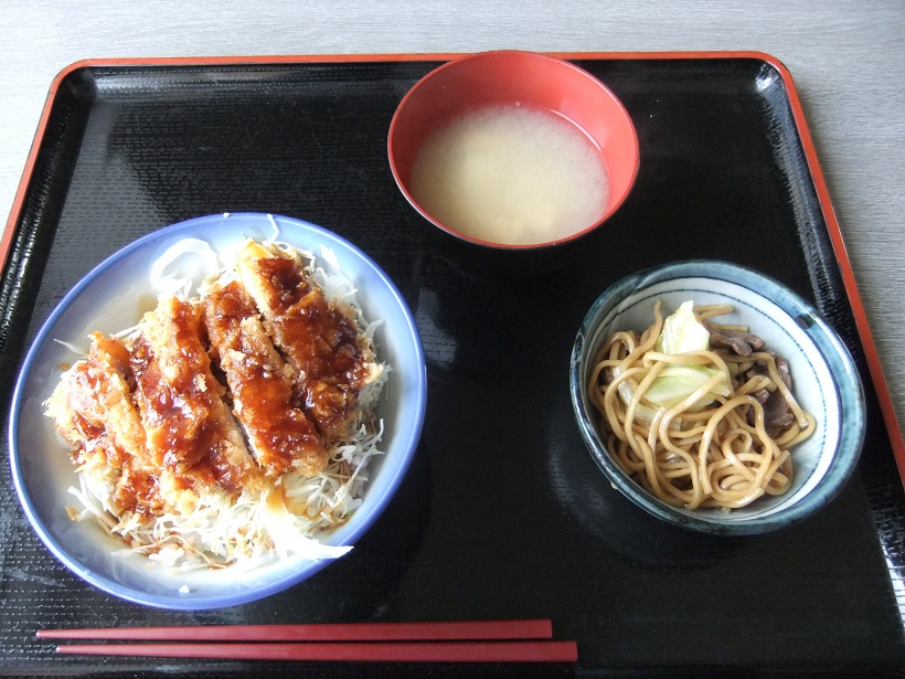 伊那市役所食堂アザレアのA定食20131211.JPG