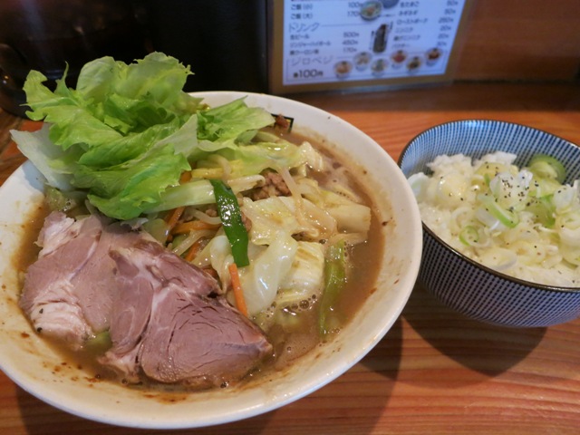 20120731_濃菜麺井の庄_濃菜麺レタスと挽き肉のXO醤炒めとネギめしweb.JPG