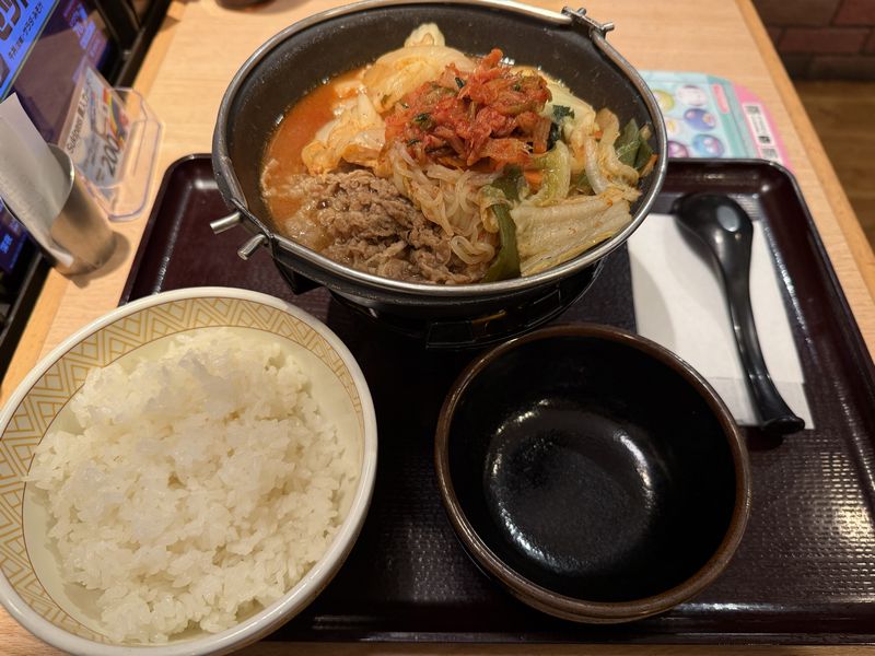 牛キムチ鍋定食.jpg