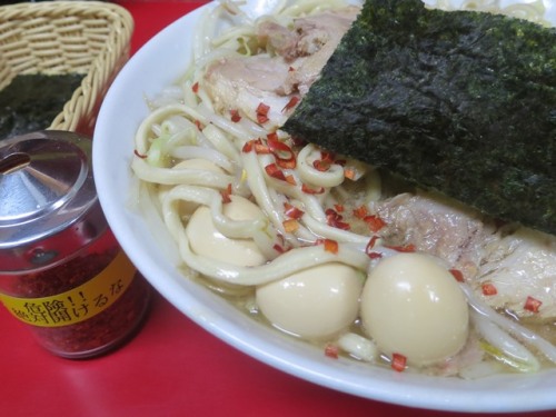 20150615_ラーメン二郎西台駅前店_小豚の塩ラーメンに味付うずら2.JPG