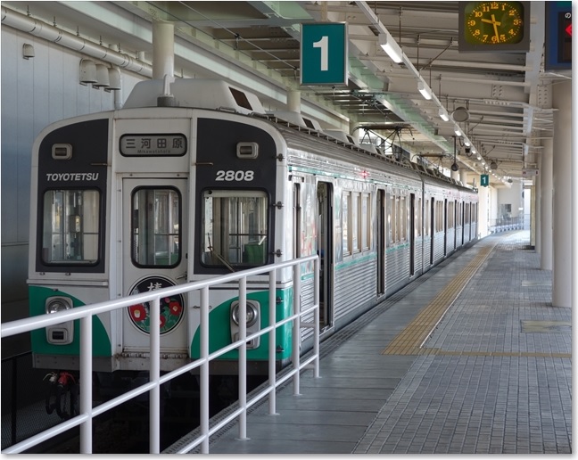 01新豊橋駅