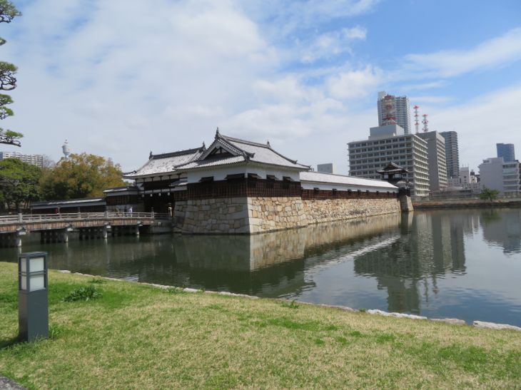 広島城 (2).jpg